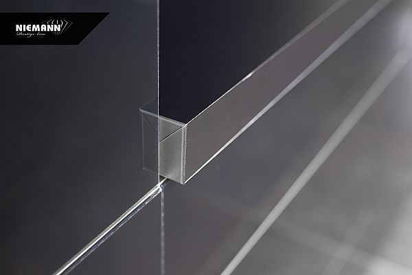 Bezpieczne i nietłukące się materiały do produkcji mebli, imitujące szkło i lustro