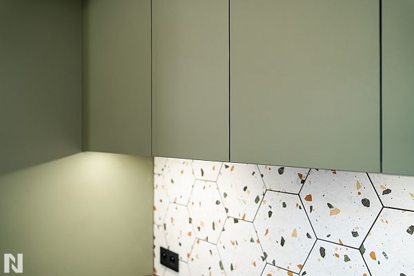 Acrylux Mat Oliwkowy Metalik 8856 - realizacja Łukasz Topolski, Meble Exite