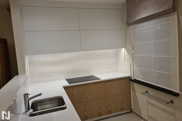 Śnieżnobiały 1982 Mat, Realizacja Meble Maślany