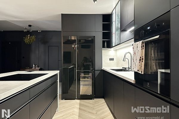 Czarny 8421 - Wosmebl