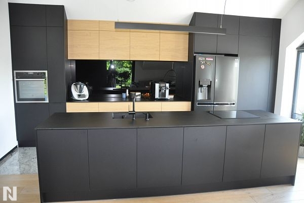 Czarny Mat AFP 85382 - Realizacja Limaw - Pracownia Meblarska