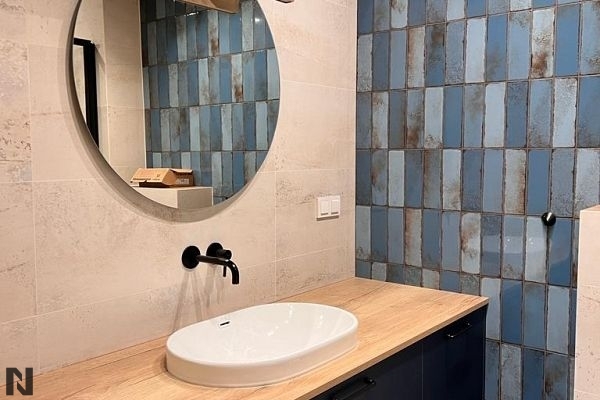 Acrylux Mat Anti-fingerprint 4702M Granat - realizacja Sonik Studio - meble łazienkowe