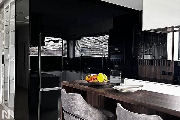 Czarny 8421 - Prosta Linia