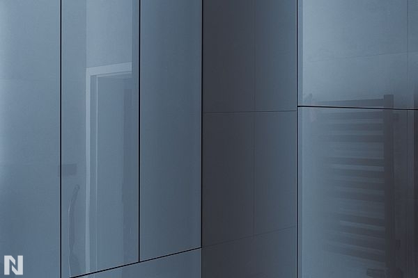 Acrylux Gloss Srebrny 8636 - realizacja łazienki Daiku Design